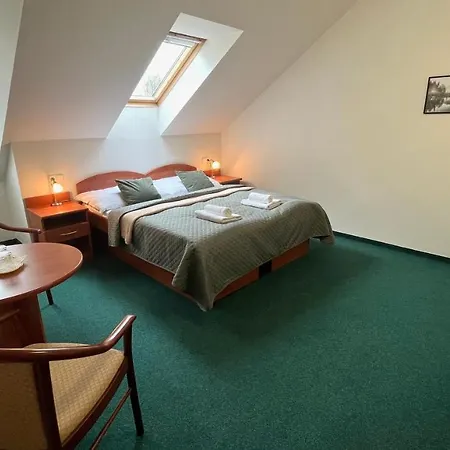 Hotel Karolina 3*