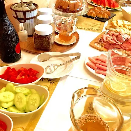 Karolina Hotel 3*