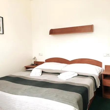 Karolina Hotel